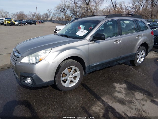 44451136 :رقم المزاد ، 4S4BRCAC6E3322569 vin ، 2014 Subaru Outback 2.5i مزاد بيع