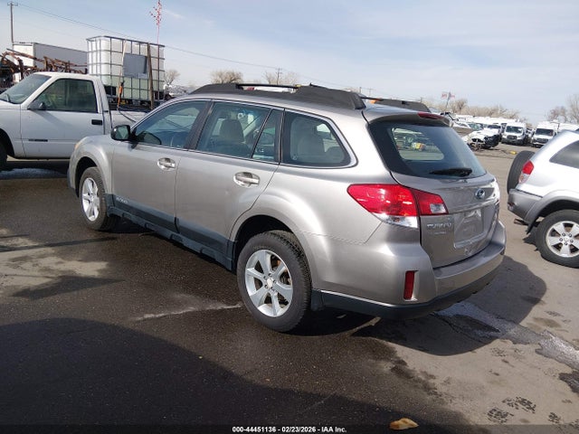 44451136 :رقم المزاد ، 4S4BRCAC6E3322569 vin ، 2014 Subaru Outback 2.5i مزاد بيع