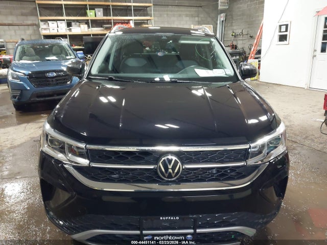 Продаж на аукціоні авто 2022 Volkswagen Taos 1.5t Sel, vin: 3VVJX7B2XNM025453, номер лоту: 44451141