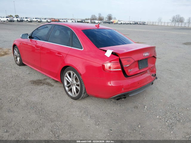 2011 AUDI S4 WAUBGAFL7BA062582 Photo 2