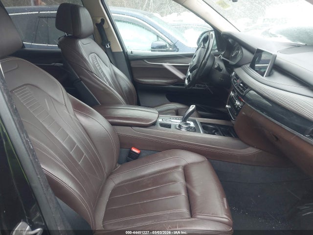Продажа на аукционе авто 2016 Bmw X5 Xdrive35i, vin: 5UXKR0C5XG0U10934, номер лота: 44451227