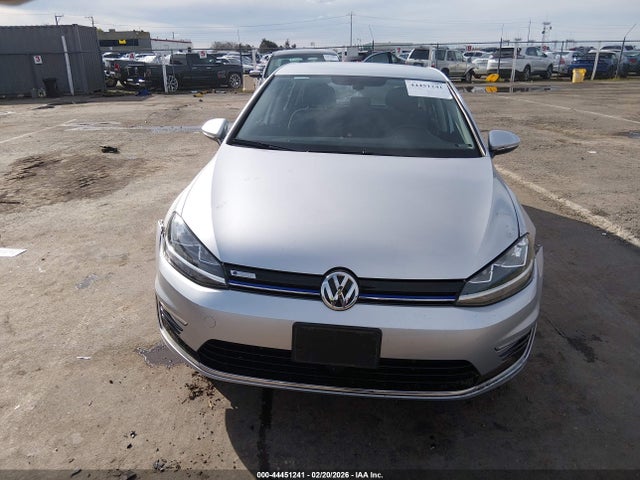 WVWKR7AU5KW909702 Volkswagen E-golf Se