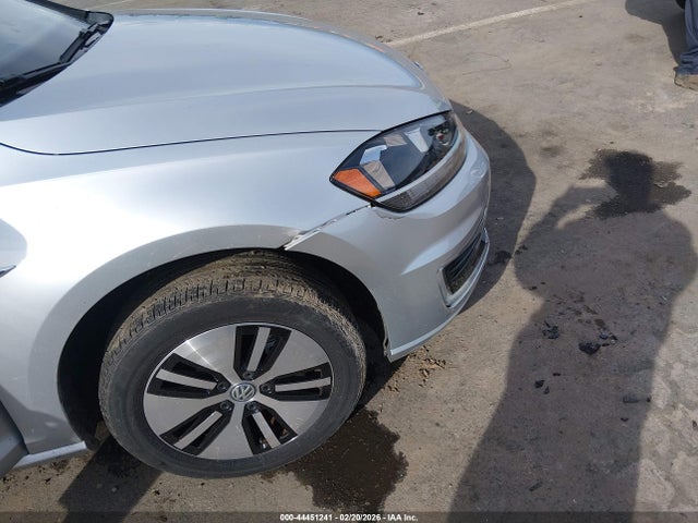 WVWKR7AU5KW909702 Volkswagen E-golf Se
