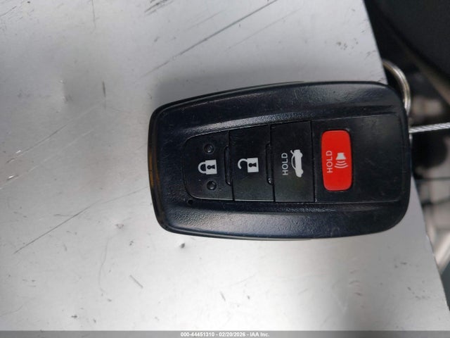 Toyota Camry Le Hybrid 2020 4T1E31AK2LU018513 Image 11
