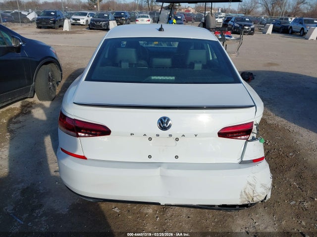 44451319 :رقم المزاد ، 1VWMA7A30MC006821 vin ، 2021 Volkswagen Passat 2.0t R-line مزاد بيع