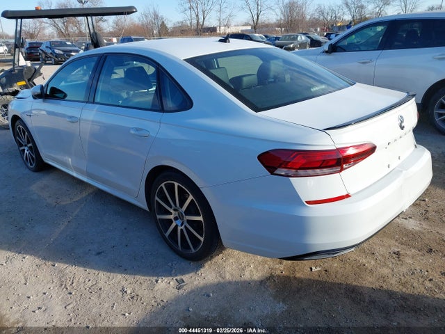 2021 VOLKSWAGEN PASSAT 1VWMA7A30MC006821 Photo 2
