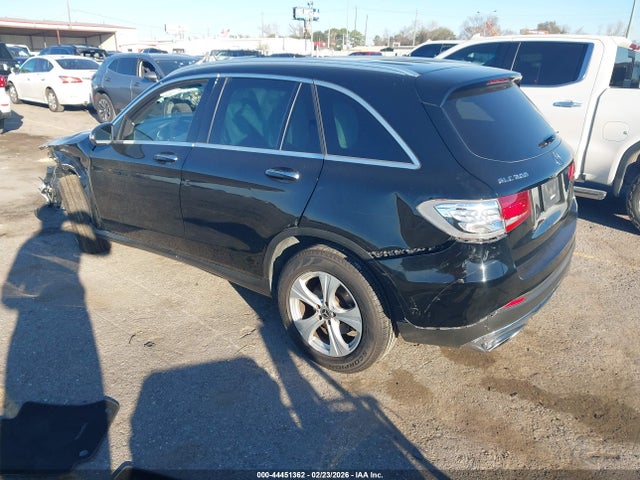 2017 MERCEDES-BENZ GLC 300 WDC0G4JB5HV011667 Photo 2