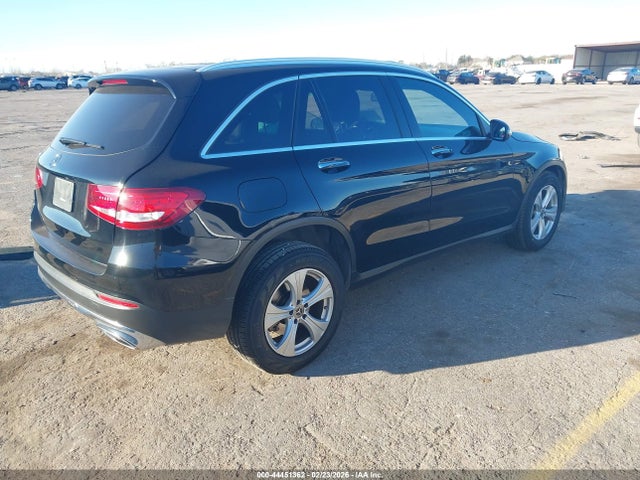 2017 MERCEDES-BENZ GLC 300 WDC0G4JB5HV011667 Photo 3