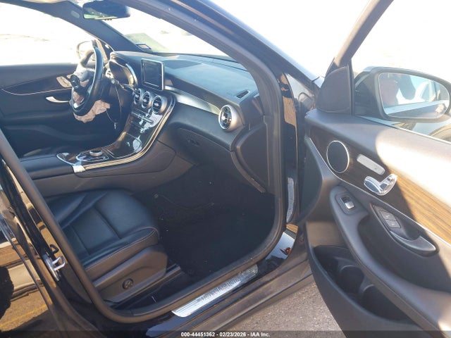 2017 MERCEDES-BENZ GLC 300 WDC0G4JB5HV011667 Photo 4