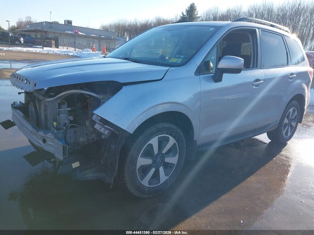 Продаж на аукціоні авто 2018 Subaru Forester 2.5i Premium, vin: JF2SJAEC1JH539231, номер лоту: 44451390
