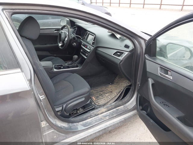 Hyundai SONATA SE 2019 5NPE24AF5KH793294 Image 5