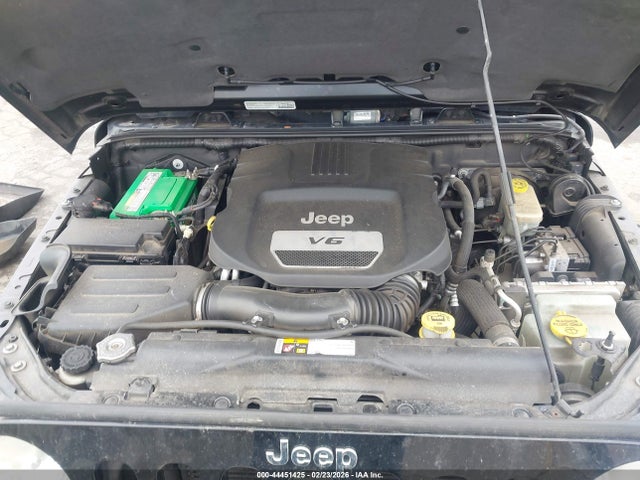 2014 Jeep Wrangler Unlimited Sahara მანქანა იყიდება აუქციონზე, vin: 1C4BJWEG7EL112041, აუქციონის ნომერი: 44451425