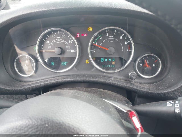2014 Jeep Wrangler Unlimited Sahara მანქანა იყიდება აუქციონზე, vin: 1C4BJWEG7EL112041, აუქციონის ნომერი: 44451425