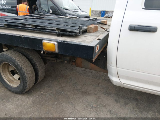 3C7WRTCJXKG620488 RAM 3500 Chassis Tradesman/slt/laramie/limited