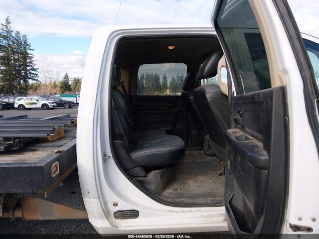 3C7WRTCJXKG620488 RAM 3500 Chassis Tradesman/slt/laramie/limited