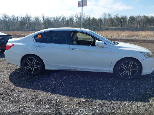 44451431 :رقم المزاد ، 1HGCR2F87FA131734 vin ، 2015 Honda Accord Ex-l مزاد بيع