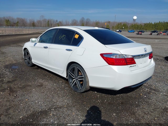 44451431 :رقم المزاد ، 1HGCR2F87FA131734 vin ، 2015 Honda Accord Ex-l مزاد بيع