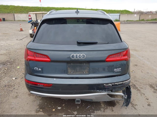 WA1BNAFY5J2236575 Audi Q5 2.0t Premium