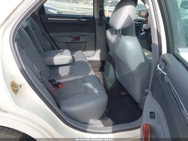 Продажа на аукционе авто 2005 Chrysler 300c, vin: 2C3JA63H85H631768, номер лота: 44451482
