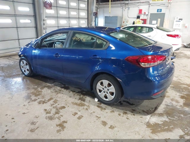 3KPFK4A75JE189051 KIA FORTE LX
