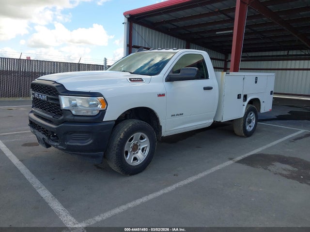 3C7WR3AJ0LG266260 RAM 3500 Tradesman 4x4 8&#039; Box
