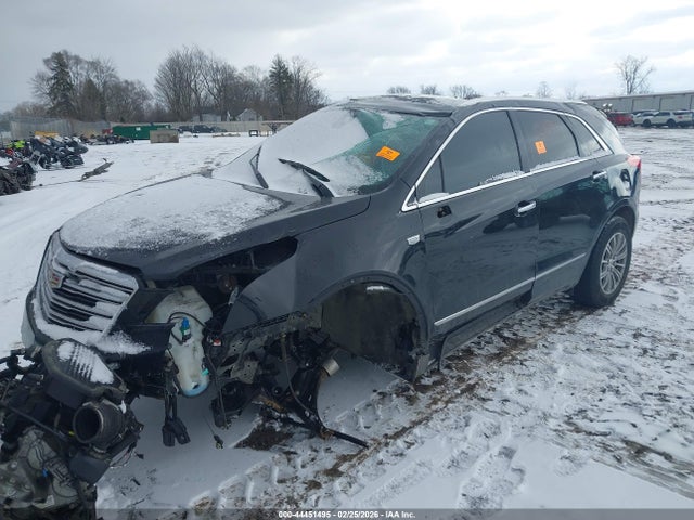 2017 CADILLAC XT5 1GYKNDRS8HZ105585 Photo 1