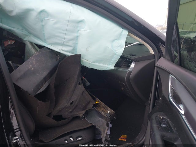 2017 CADILLAC XT5 1GYKNDRS8HZ105585 Photo 4