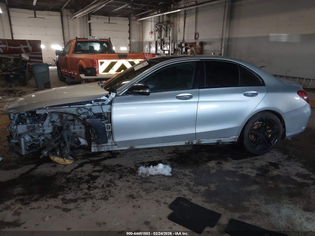 Продаж на аукціоні авто 2015 Mercedes-benz C 300 Sport 4matic, vin: 55SWF4KB2FU038238, номер лоту: 44451503