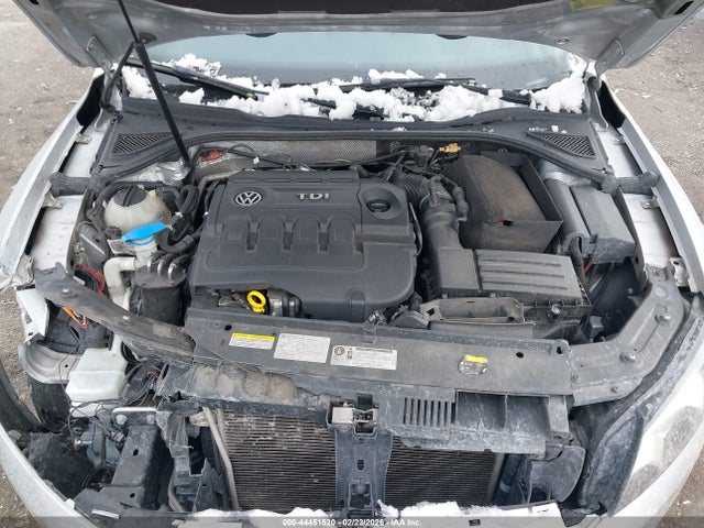 1VWBV7A37FC068411 Volkswagen Passat 2.0l Tdi Se