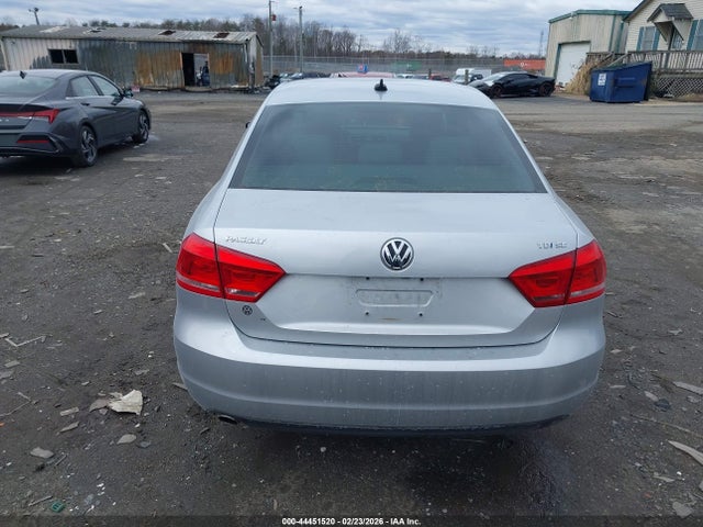 1VWBV7A37FC068411 Volkswagen Passat 2.0l Tdi Se