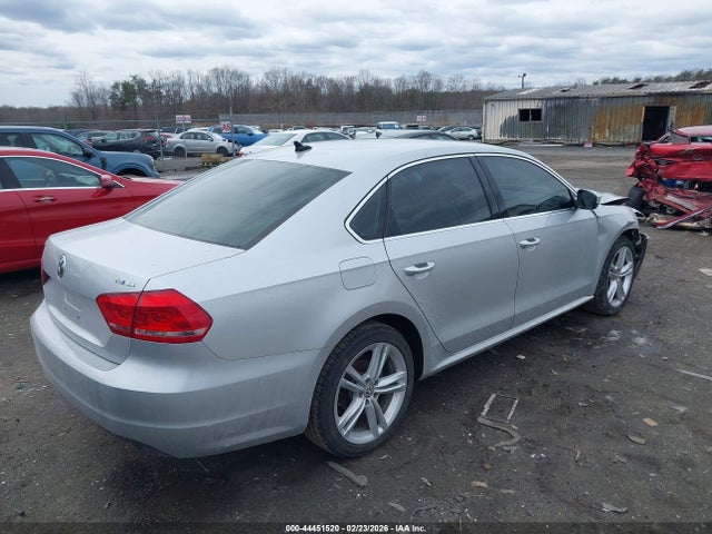 1VWBV7A37FC068411 Volkswagen Passat 2.0l Tdi Se