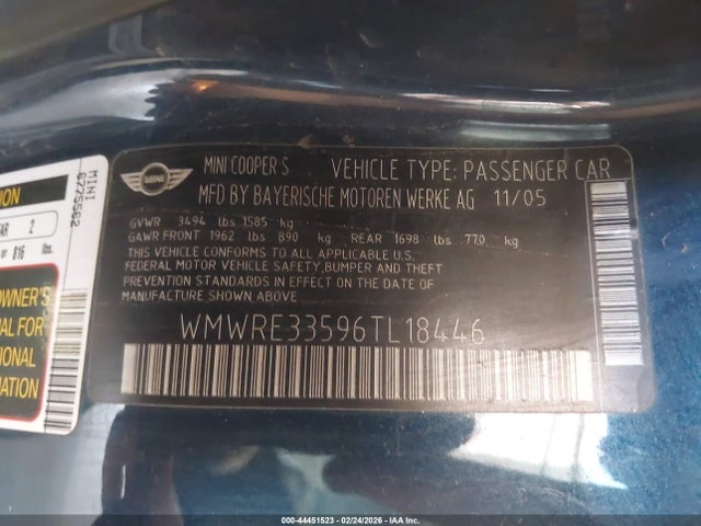 2006 MINI COOPER S WMWRE33596TL18446 Photo 8