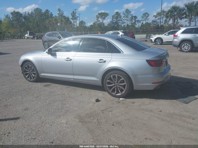 44451528 :رقم المزاد ، WAUGMAF47KA023451 vin ، 2019 Audi A4 40 Premium مزاد بيع