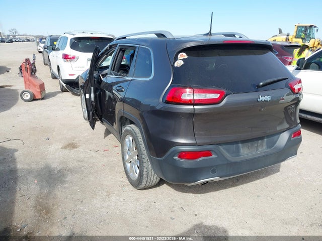 2017 JEEP CHEROKEE 1C4PJLDB8HW539824 Photo 2