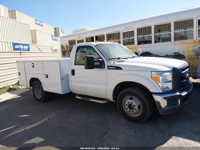 Ford F-350 Chassis Xl 2016 1FDRF3G63GEC86663 Image 14