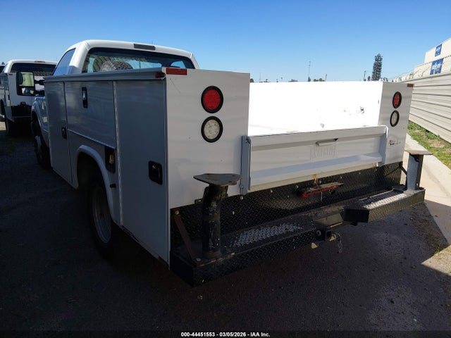 Ford F-350 Chassis Xl 2016 1FDRF3G63GEC86663 Image 3