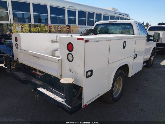Ford F-350 Chassis Xl 2016 1FDRF3G63GEC86663 Image 4