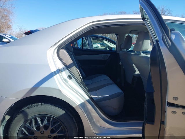 2019 TOYOTA COROLLA 5YFBURHE2KP909643 Photo 7