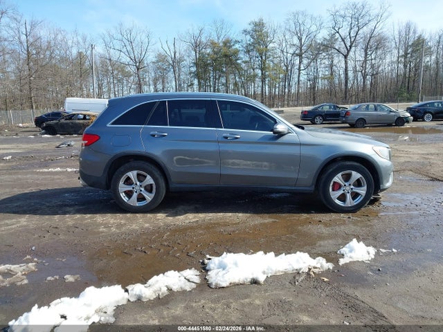 2016 Mercedes-benz Glc 300 4matic მანქანა იყიდება აუქციონზე, vin: WDC0G4KB2GF016137, აუქციონის ნომერი: 44451580