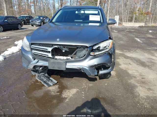 2016 Mercedes-benz Glc 300 4matic მანქანა იყიდება აუქციონზე, vin: WDC0G4KB2GF016137, აუქციონის ნომერი: 44451580