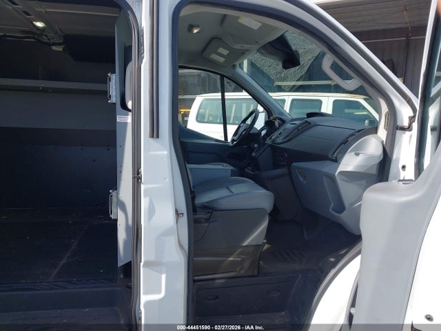 1FTYR1YM1HKB49569 Ford Transit-250