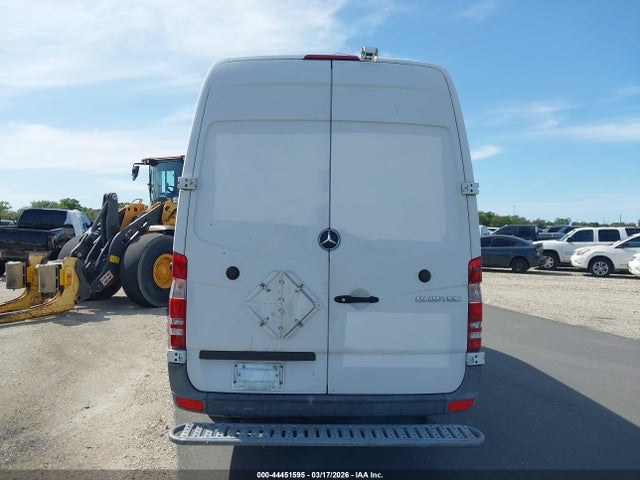 44451595 :رقم المزاد ، WD3PE8CB4C5712394 vin ، 2012 Mercedes-benz Sprinter 2500 High Roof مزاد بيع