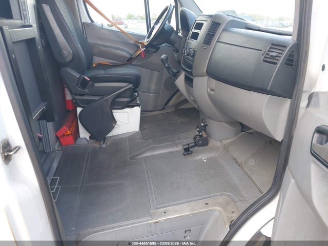 44451595 :رقم المزاد ، WD3PE8CB4C5712394 vin ، 2012 Mercedes-benz Sprinter 2500 High Roof مزاد بيع