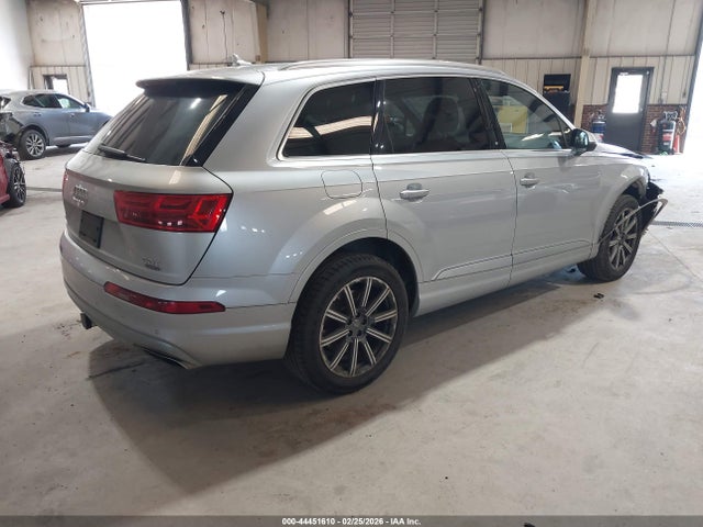 2018 AUDI Q7 WA1VAAF78JD014262 Photo 3