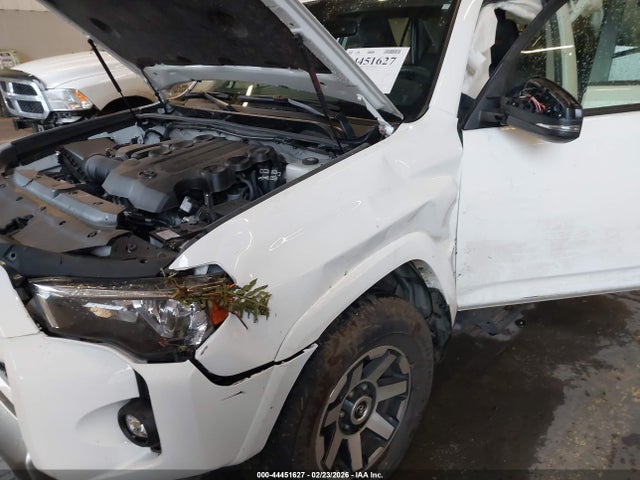 2023 TOYOTA 4RUNNER JTERU5JR7P6211110 Photo 5