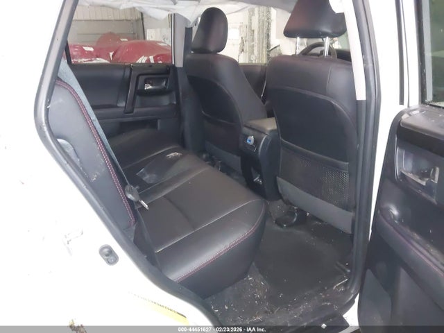 2023 TOYOTA 4RUNNER JTERU5JR7P6211110 Photo 7