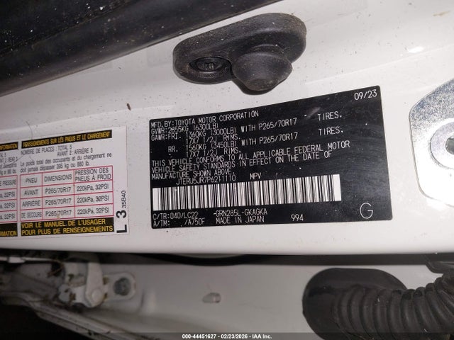 2023 TOYOTA 4RUNNER JTERU5JR7P6211110 Photo 8