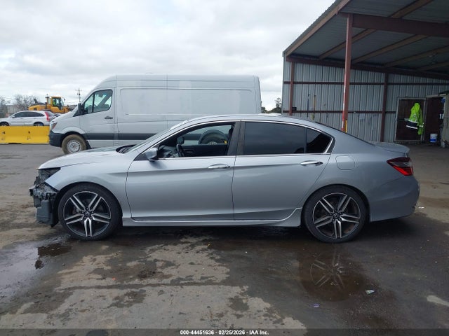 1HGCR2F14HA085320 Honda Accord Sport Se