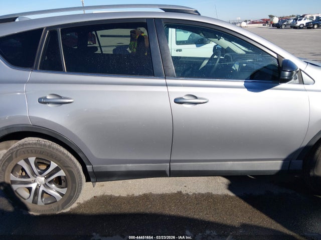2T3ZFREVXHW354257 Toyota RAV4 LE