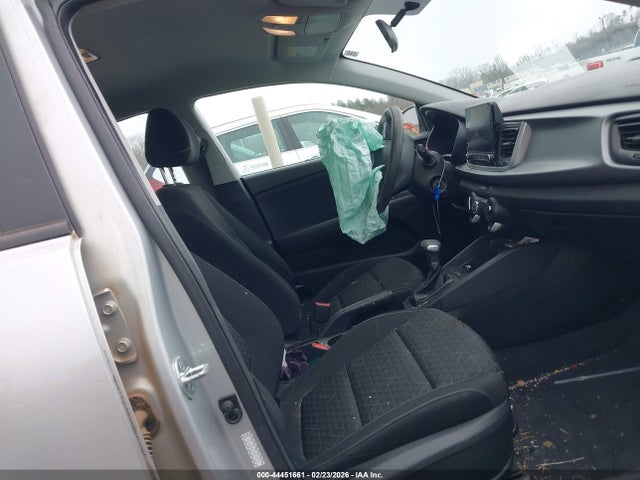 3KPA24AD2ME395027 KIA RIO LX